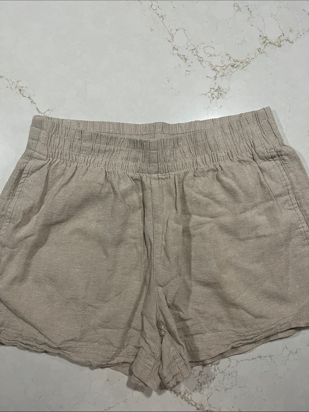 Old Navy Women's Elastic-Waist oatmeal linen shorts